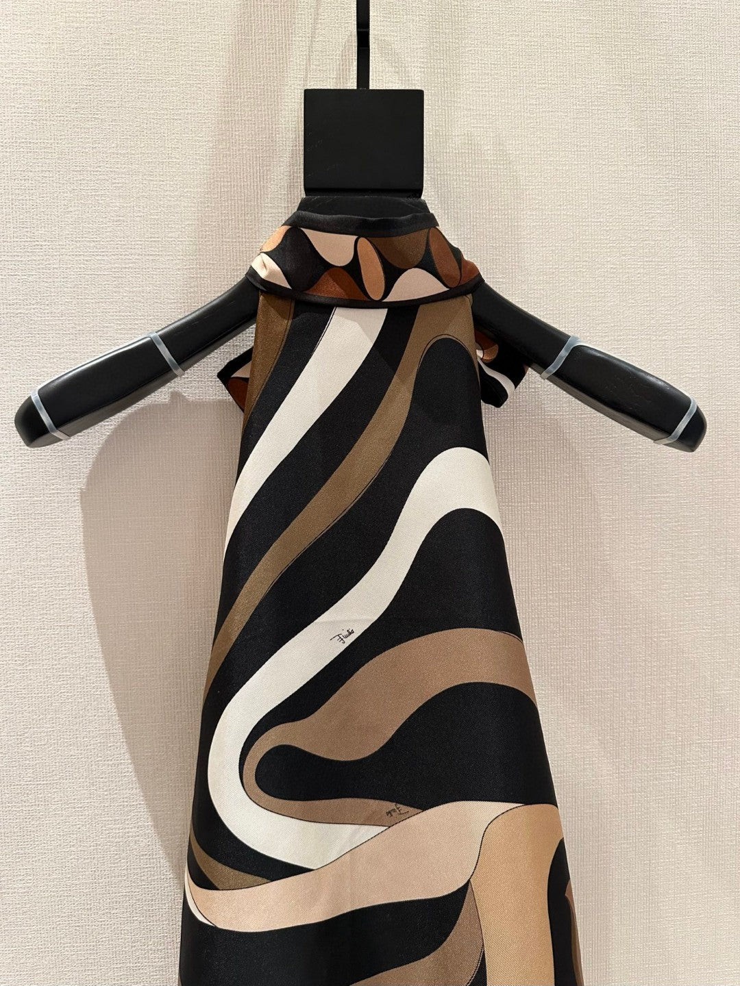 MARMO SILK TWILL HALTER TOP