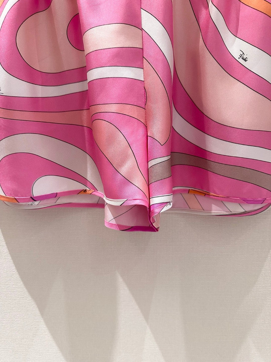 IRIDE-PRINT SILK SHORTS