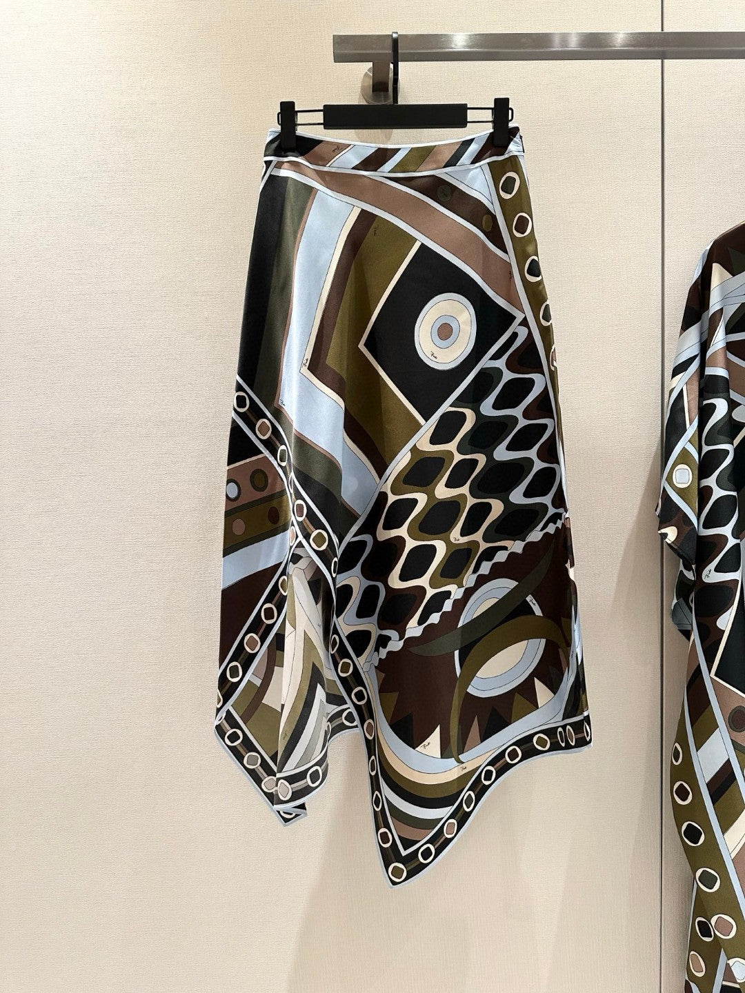 VIVARA PRINT SILK SCARF SKIRT