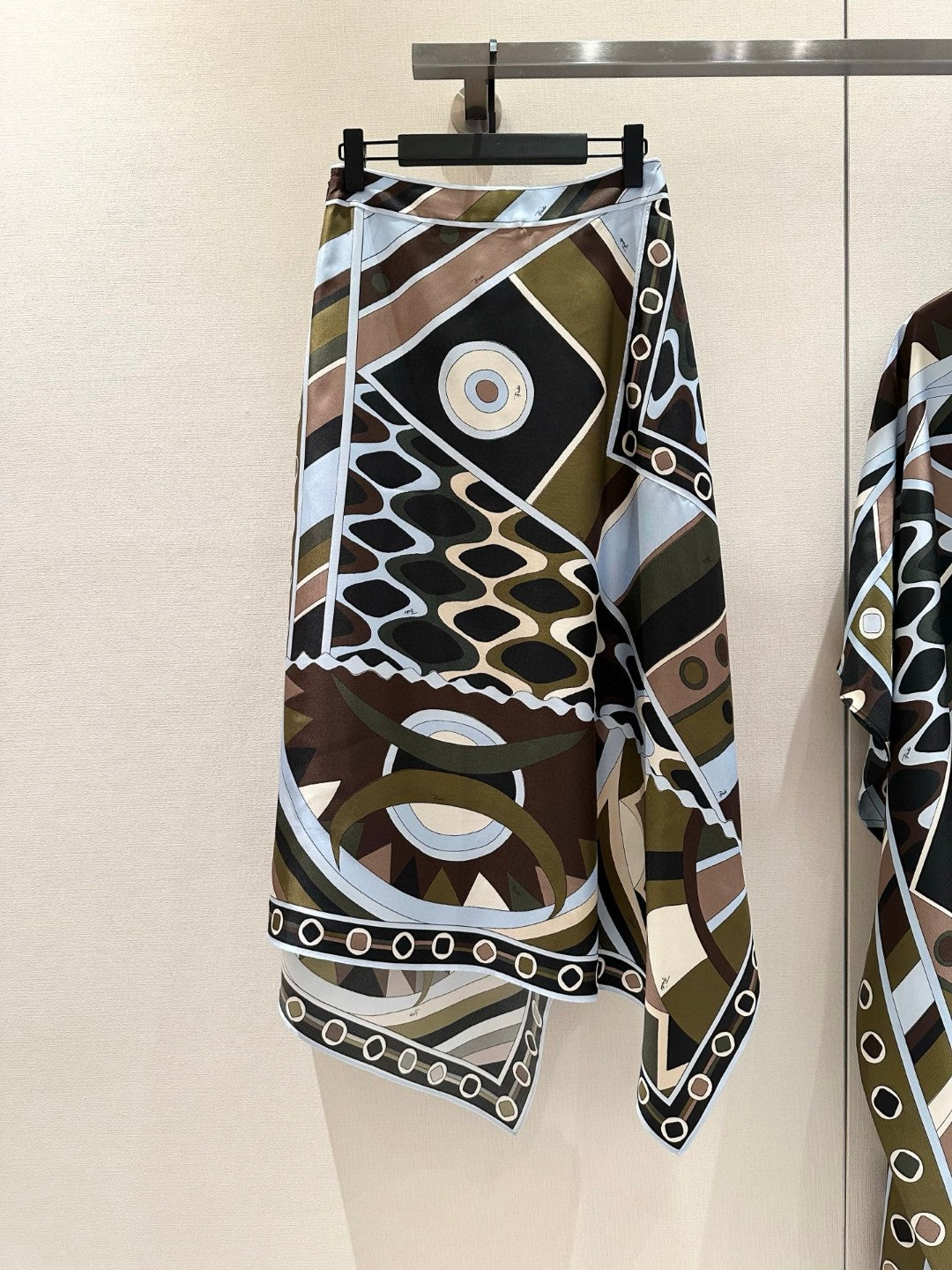 VIVARA PRINT SILK SCARF SKIRT