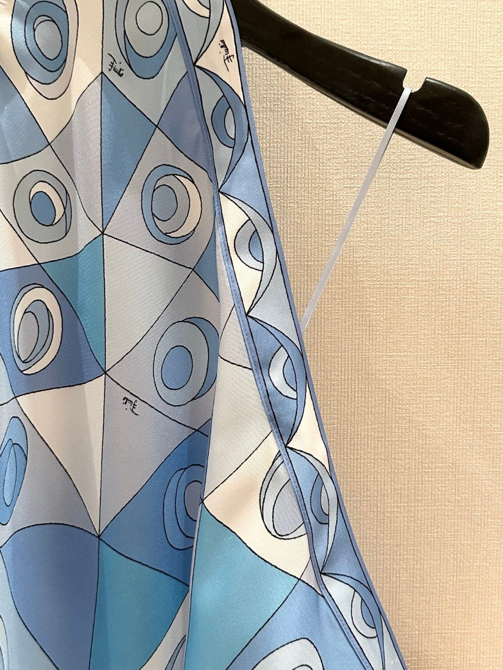 OCCHI PRINT SILK DRESS IN PALE BLUE