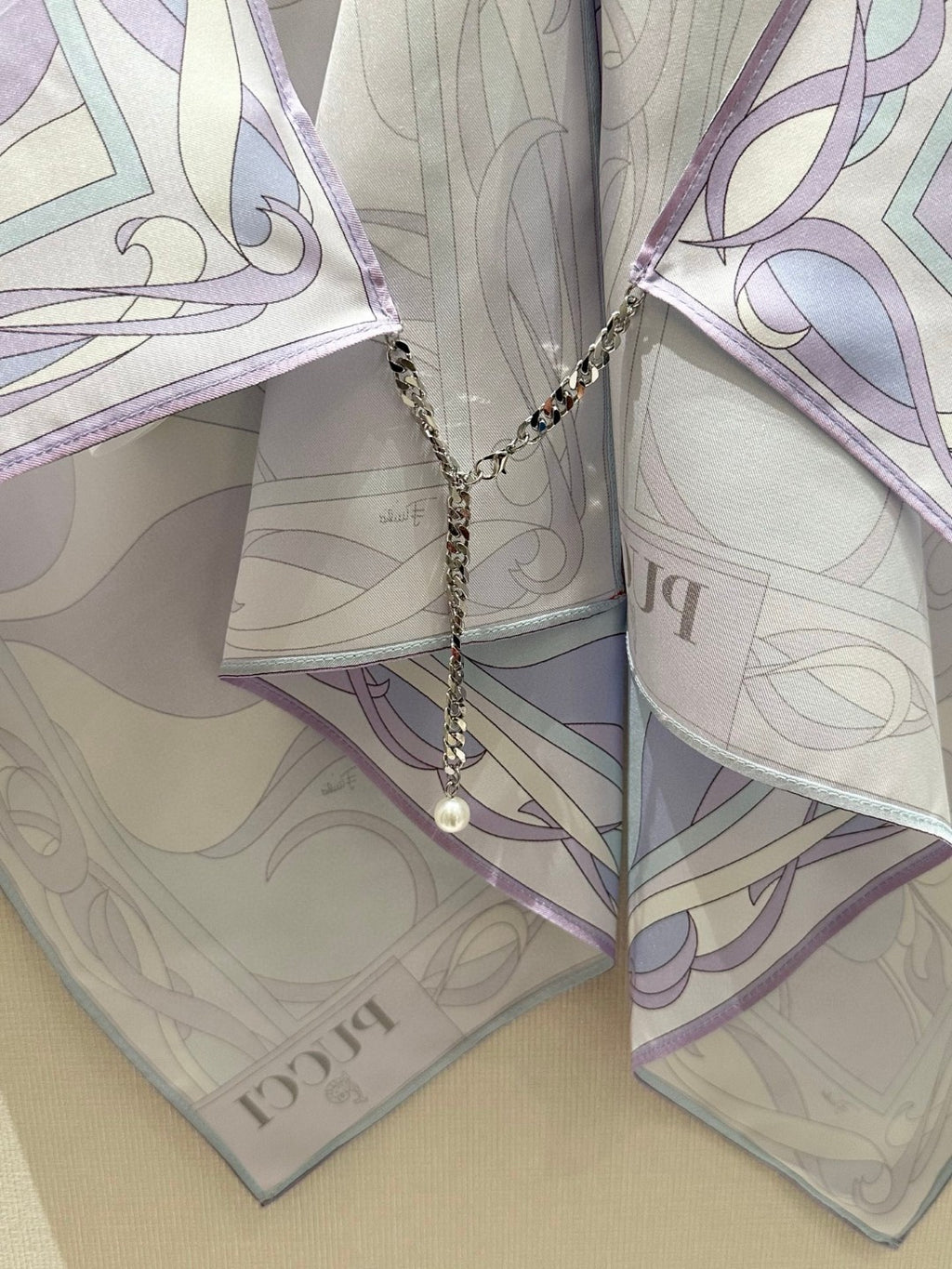 ORCHIDEE-PRINT CHAIN TOP