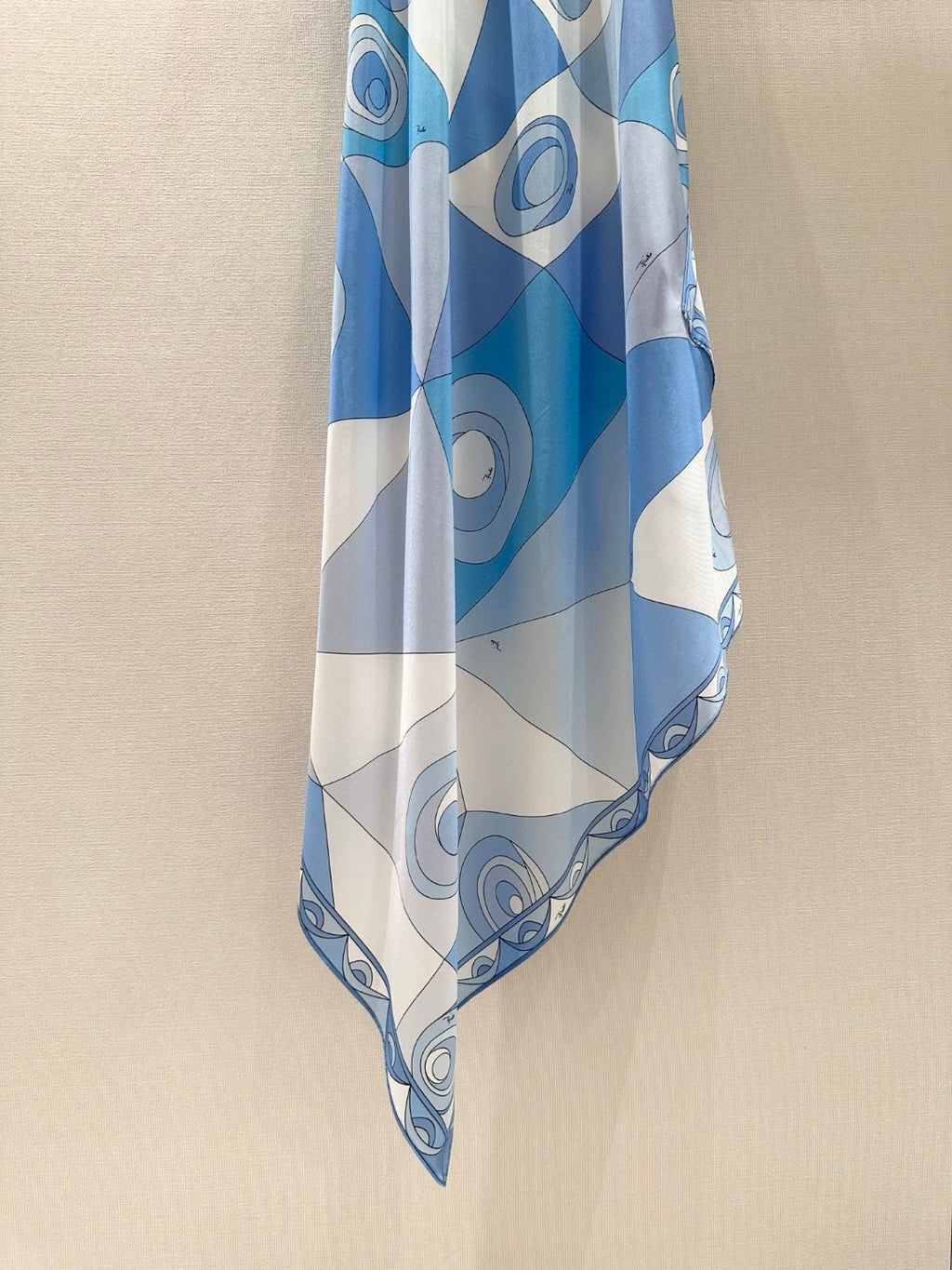 OCCHI PRINT SILK DRESS IN PALE BLUE