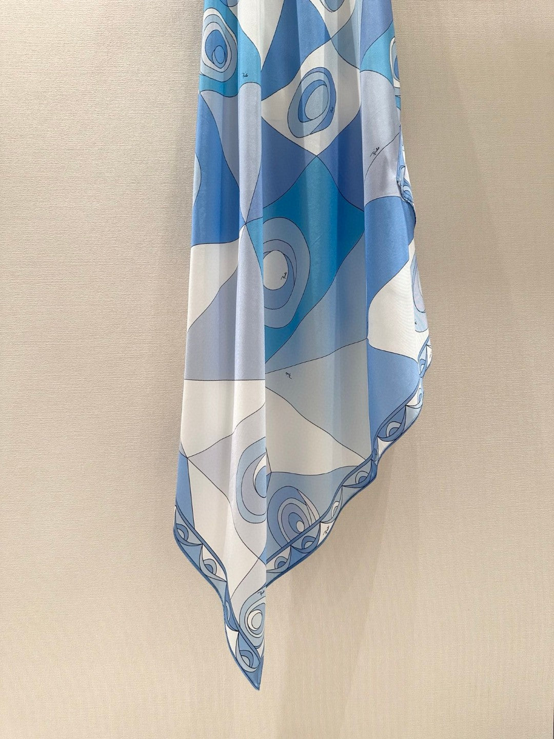 OCCHI PRINT SILK DRESS IN PALE BLUE