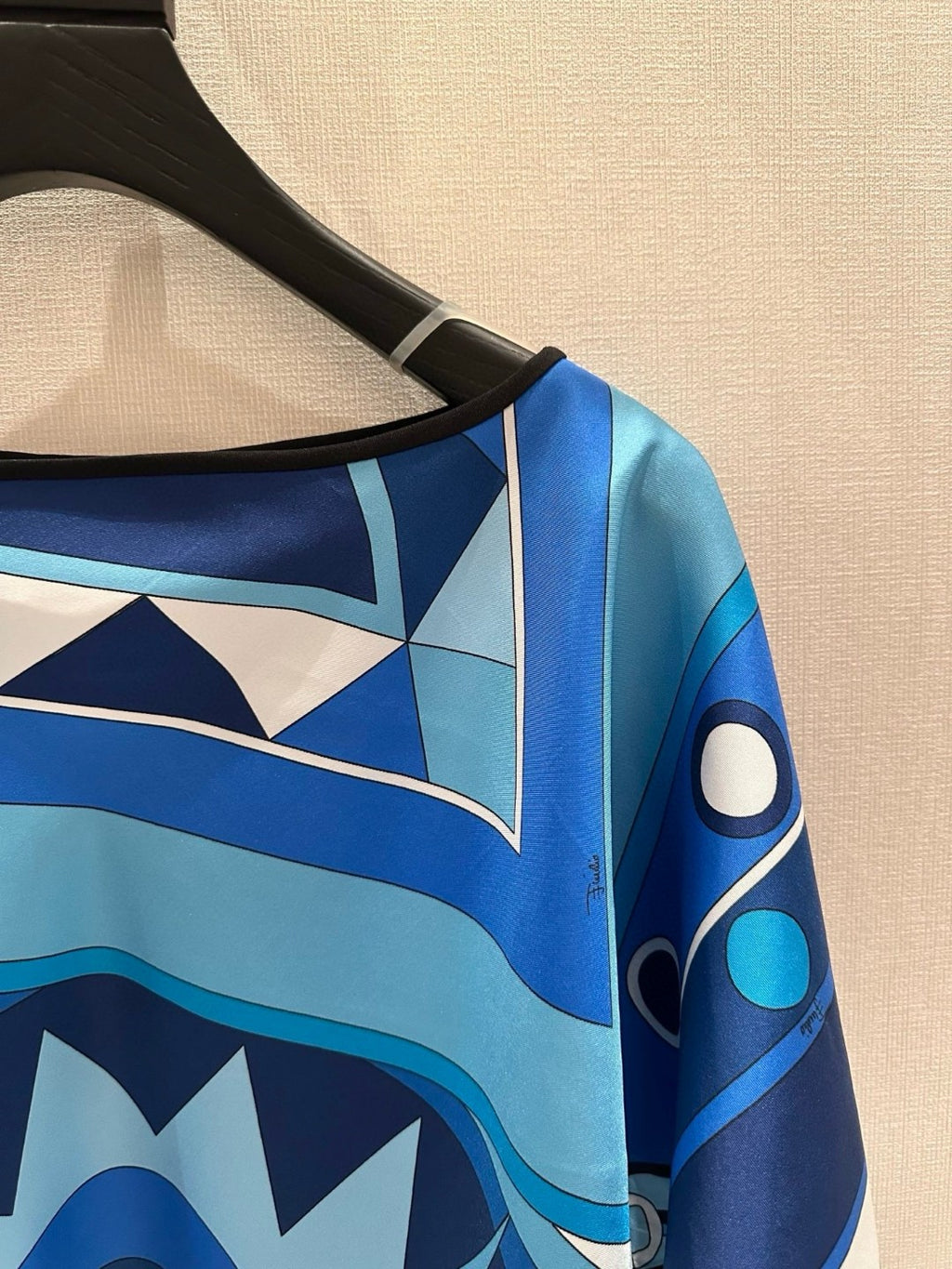 VIVARA SILK KAFTAN TOP IN BLUE