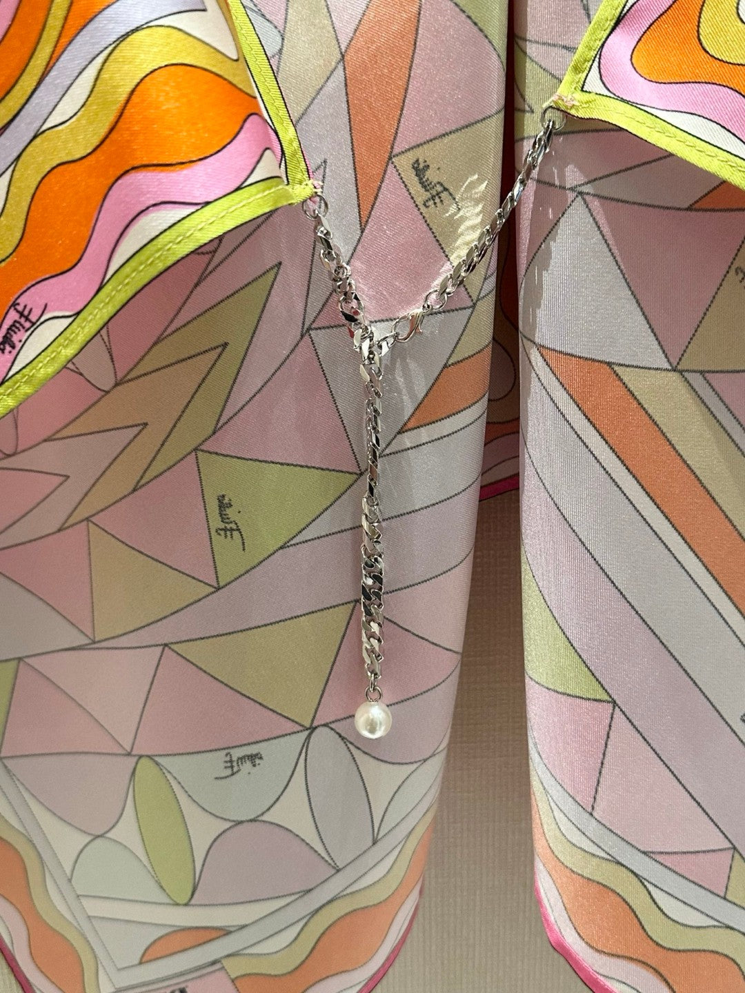 MANUBA PRINT CHAIN TOP