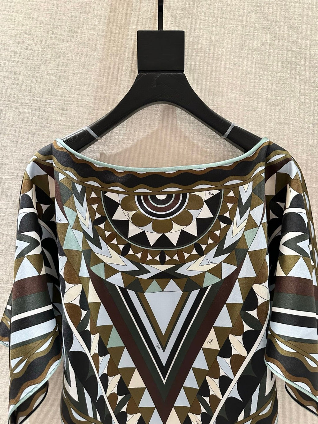 VIVARA SILK KAFTAN TOP IN GREEN