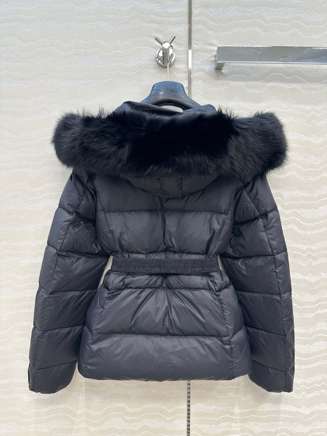Boed Hooded Shearling-Trimmed Short Down Jacket