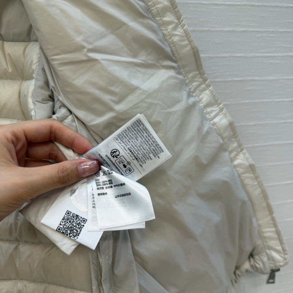 Moncler Azalee Short Down Jacket