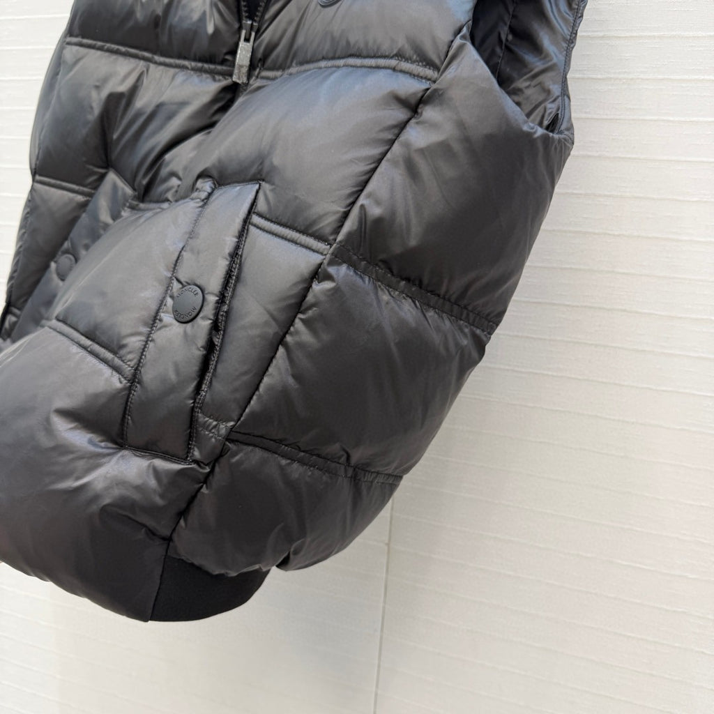 Moncler Fluidite Hooded Down Gilet
