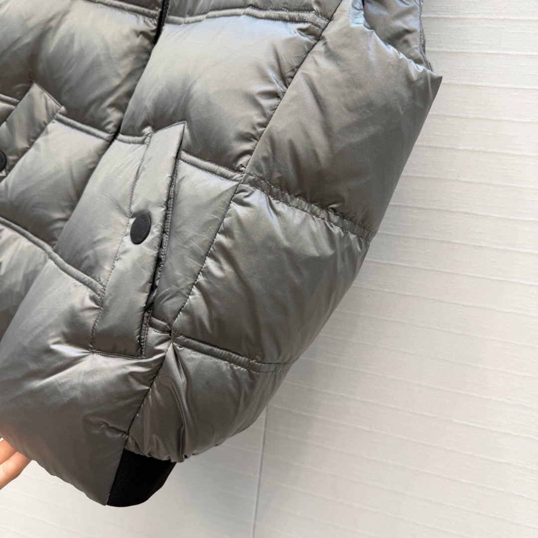 Moncler Fluidite Hooded Down Gilet