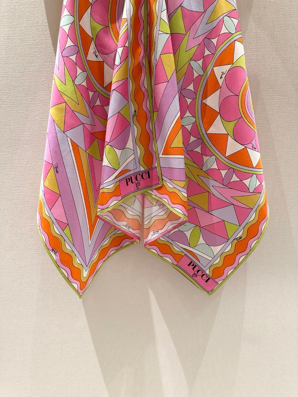 MANUBA PRINT CHAIN TOP