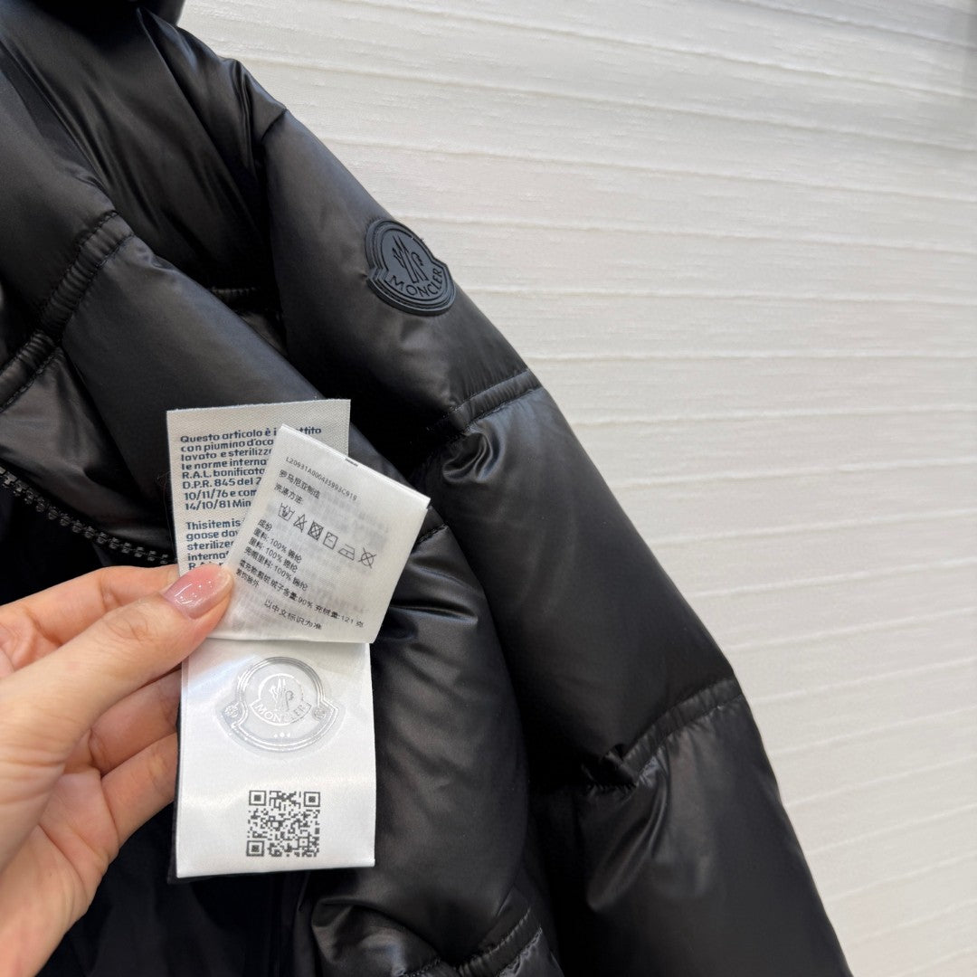 Moncler Sensation Short Down Jacket